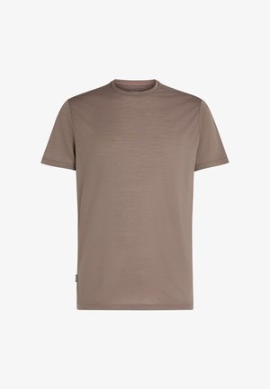 Brązowy t-shirt z krótkim rękawem i okrągłym dekoltem, o gładkiej fakturze i małej metce po boku na jednolitym białym tle.