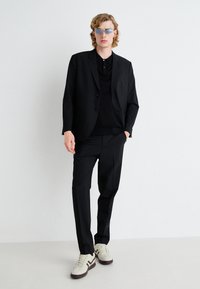 Jack & Jones PREMIUM JPRBUSHWICK HARRY REGULAR - Odijelo - black
