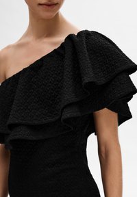 Selected Femme SLFIRENA ONE SHOULDER SHORT DRESS - Dzsörzéruha - black