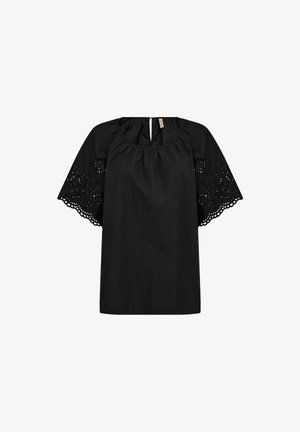 Schwarze Bluse mit kurzen, weiten Ärmeln, die mit gestickten Mustern entlang der Kanten verziert sind. Der Halsauschnitt ist gerafft und hat eine Schlüsselöffnung hinten.