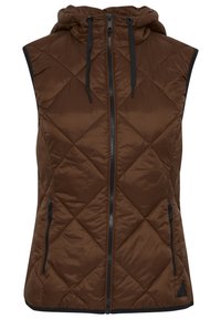 Gilet rembourré marron avec capuche, présentant un motif matelassé en losanges, fermeture éclair à l'avant et deux poches latérales zippées. Accents noirs sur les bords.