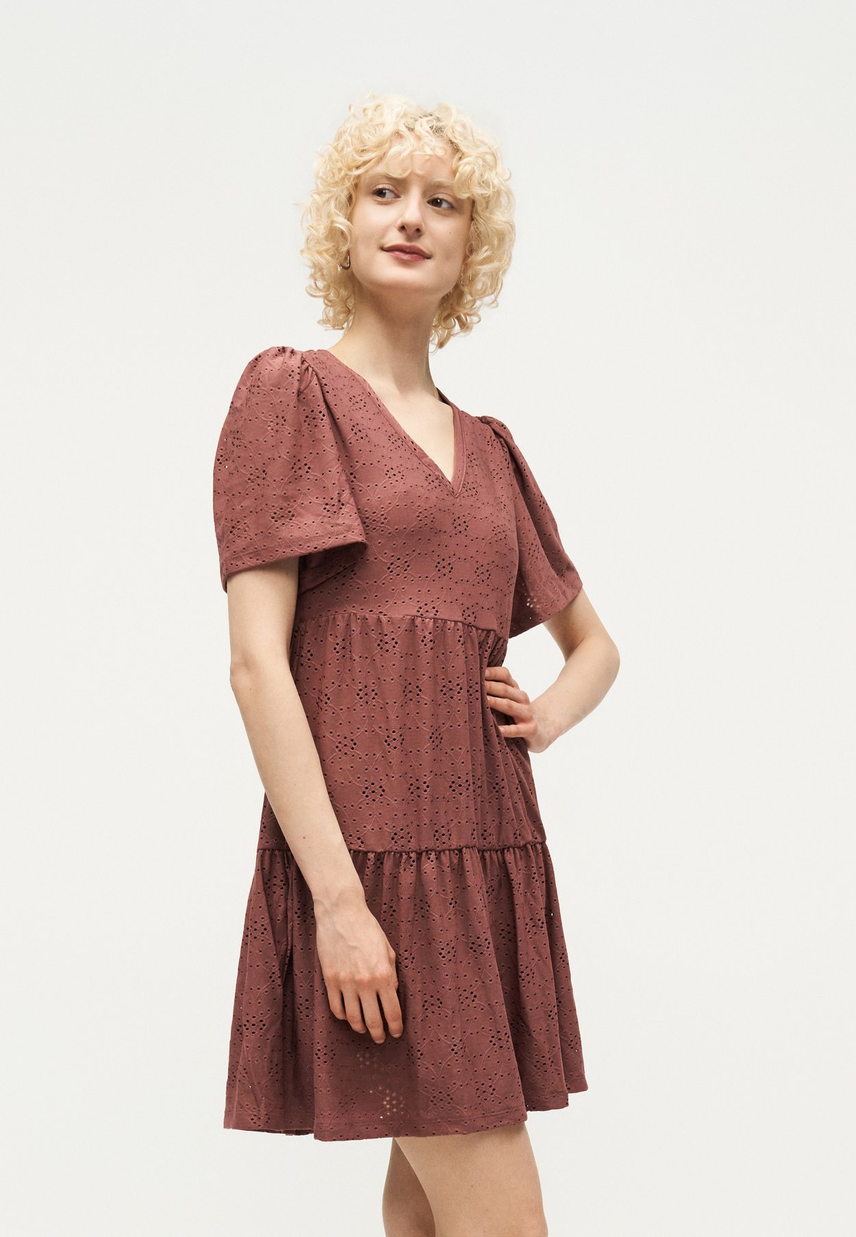 ONLSMILLA CUTLINE DRESS