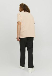 Jack & Jones JJEPAULOS SS NOOS PLS - Poloshirts - pumpkin