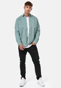 INDICODE JEANS THYGE - Camisa - meadow