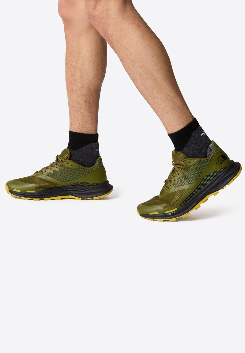 The North Face M VECTIV LEVITUM Laufschuh Trail forest olive tnf