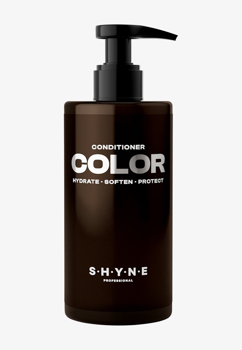 Braune Kunststoff-Pumpflasche mit schwarzem Pumpverschluss. Das Etikett zeigt "COLOR CONDITIONER" in fettgedrucktem weißen Text sowie weitere Eigenschaften in weißer Schrift an.