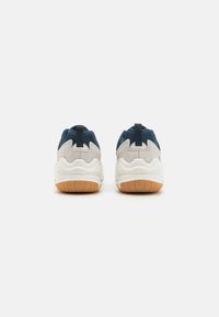 Nike Sportswear TECH HERA - Športni copati - phantom/football grey/armory navy/sail/yellow