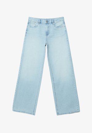 Jean large bleu clair avec poches avant, passants pour ceinture et fermeture à bouton, présenté à plat sur un fond blanc.