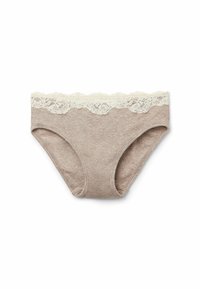 Beige bomullsboxer med spetskant i midjan. Spetsen är i krämfärg och ger en delikat kontrast till den texturerade tyget.
