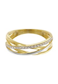 Goldfarbener Ring mit verflochtenen Strängen, einer Reihe klarer Steine und einem polierten Silberakzent. Glatte Textur, modernes Design.