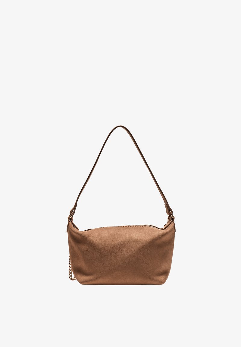 Sac à main en daim marron avec une bandoulière unique et une fermeture éclair en haut, présenté sur un fond blanc.