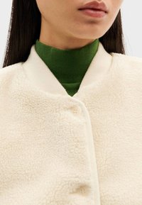 Thinking Mu JAY - Vesta - ivory