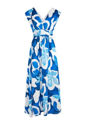 Sukienka maxi z dekoltem w kształcie litery V, krótkimi rękawami i kwiatowym wzorem w różnych odcieniach niebieskiego na białym tle. Tkanina wydaje się lekka.