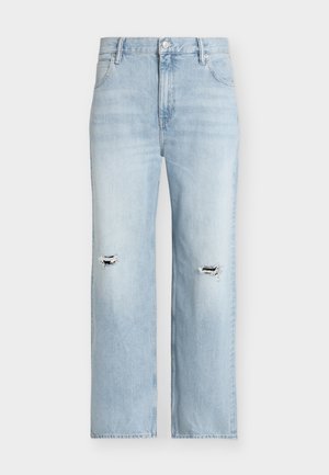 Lichtblauwe spijkerbroek met rechte pijpen en versleten scheuren op beide knieën, met voorzakken en een knoopsluiting.