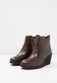 ECCO Botines bajos - dark brown