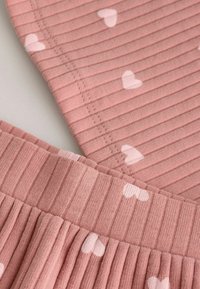 Next 2 PIECE WIDE LEG SET - REGULAR FIT - Långärmad tröja - pink heart print