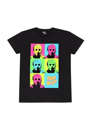 Schwarzes T-Shirt mit einem bunten Grafikdesign, das stilisierte Totenkopfmasken in Pink, Blau und Grün zeigt, beschriftet mit "FREITAG, DER 13." in fettgedruckter Schrift.