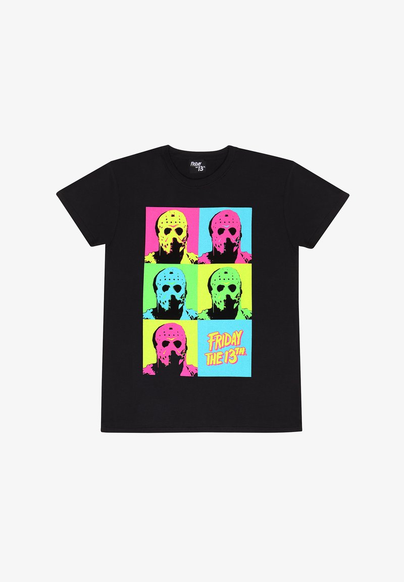 Svart t-shirt med en färgglad grafik av stiliserade dödskallemasker i rosa, blått och grönt, med texten "FREDAG DEN 13:E" i fet stil.