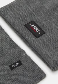 Only & Sons ONSEVAN BOX BEANIE SCARF SET - Cachecol - medium grey melange