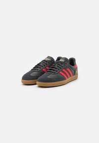 adidas Originals SAMBA OG - Trainers - carbon/better scarlet