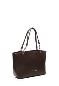 Borsa a tracolla sintetica marrone con finitura liscia, doppie cinghie per le spalle e hardware color oro. Presenta il logo "LOVE MOSCHINO" sul davanti.