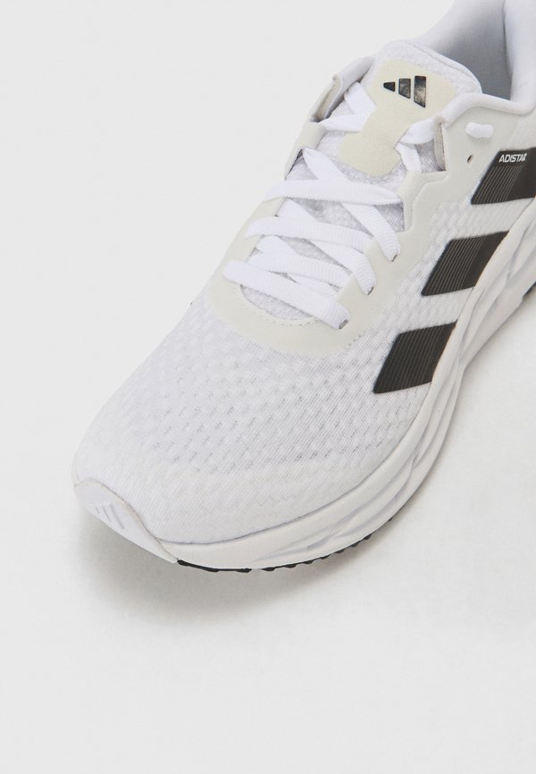 ADISTAR 3 - Road running shoes2