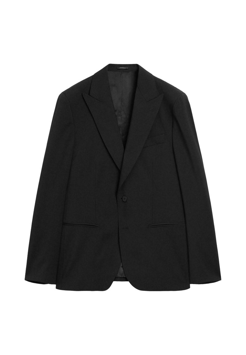 Zwarte blazer van stof met een gladde textuur. Beschikt over een gelapte kraag, sluiting met één knop en twee voorzakken.