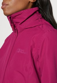 Jack Wolfskin STORMY POINT 2L JACKET - Veste Hardshell - sangria red