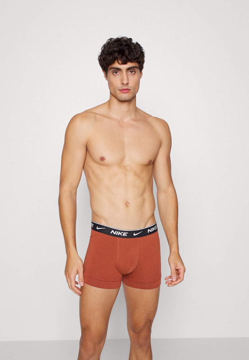 Nike Underwear TRUNK 3 PACK - Cuecas boxer - redstone/khaki/anthracite