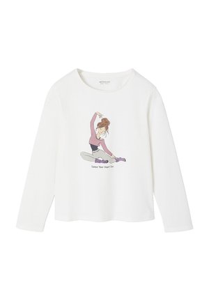 Weißes Langarmshirt mit einem Grafikdesign eines Tänzers in einem pinken Oberteil, darunter der Text "Dance Your Heart Out". Aus weichem Baumwollstoff.