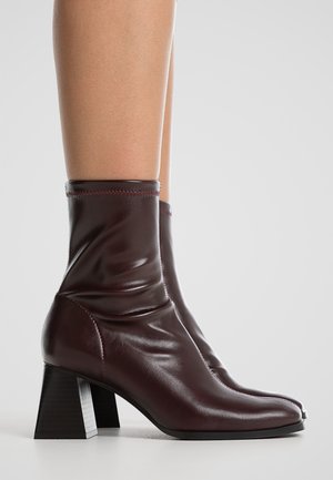 BLOCK - Classic ankle boots - dark red