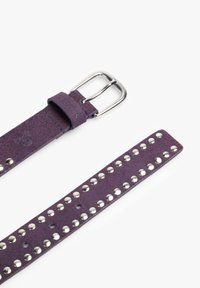 Purple suede belt with silver studs along one side and a silver buckle. Features a smooth texture and standard holes for adjustment.