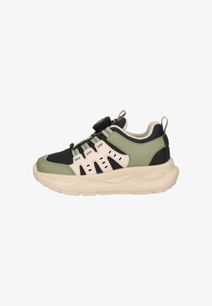 Schwarz-grüner Sneaker mit beiger Sohle, Mesh-Obermaterial, verstellbarem Drehverschluss und Zuglaschen an Ferse und Zunge.