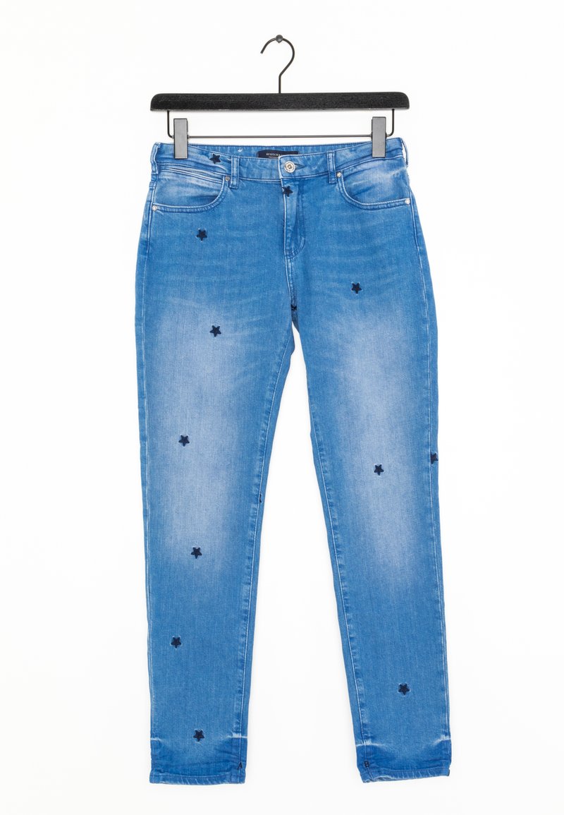 Jeans de mezclilla azul con un corte ajustado, que presentan bordados de estrellas azul oscuro esparcidos por toda la tela. Diseño clásico de cinco bolsillos, con un desgaste mínimo.