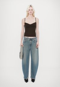 CLOSED Top - marsh green