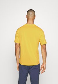 Patagonia DAILY GRAPHIC SHIRT - T-shirt desportiva - saffron