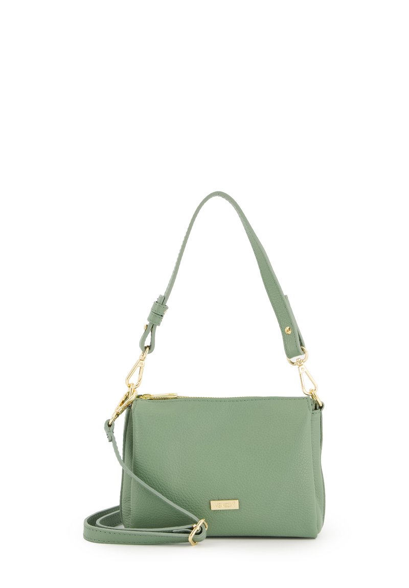 Grüne Leder-Umhängetasche mit strukturiertem Oberflächen, goldenen Beschlägen, verstellbarem Schulterriemen und Reißverschluss. Kleine Größe, minimalistisches Design.