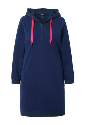Vestido con capucha de felpa azul marino, con cuello con cremallera y cordones rosas, que presenta mangas largas y puños y dobladillo acanalados.