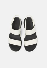Camper Sandalai - white natural