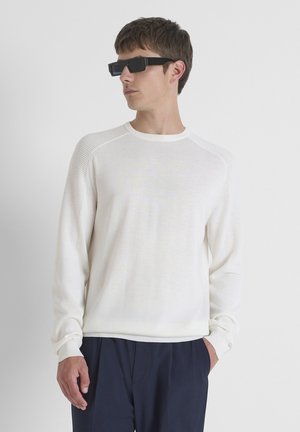 REGULAR FIT - Jersey de punto - white