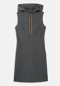 Vestido cinza sem mangas com capuz, com fecho de correr frontal com um detalhe em risca amarela e verde, e dois bolsos laterais. Textura lisa.