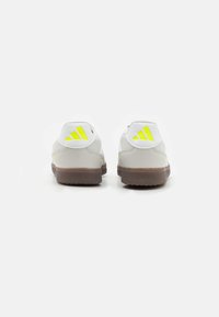 adidas Performance PREDATOR FREESTYLE UNISEX - Football Boots Indoor - grey one/footwear white/team solar yellow