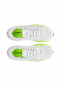 Under Armour PURSUIT 4 BIG LOGO - Løbesko til landevejen - white