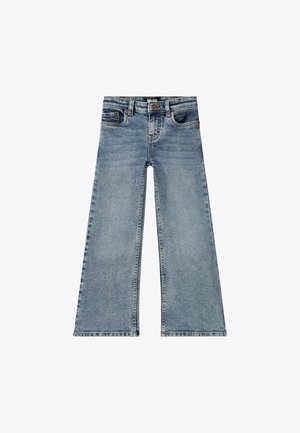 Jeans de denim azul claro com um design de perna larga, apresentando um fecho de botão, passantes para cinto e bolsos frontais. O tecido tem um acabamento desgastado.