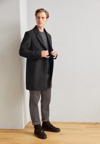 Antony Morato COAT RUPERT REGULAR FIT WITH PADDED TECHNO FABRIC AS CONTRAST - Cappotto corto - black