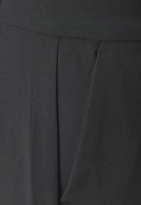 Gina Tricot Petite STRAIGHT PETITE TROUSERS - Hlače - black