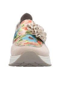 Leichtgewichtiger Sneaker mit einem Obermaterial aus Mesh, floralem Stoffdesign in Pastellfarben und einer strukturierten beigen Sohle. Verfügt über ein dekoratives Stoffblumen-Accessoire.