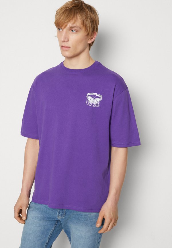 NOSTALGIA FUTURE TEE UNISEX - Print T-shirt - purple4
