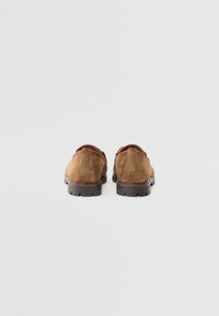 Tamaris Loaferit/pistokkaat - camel
