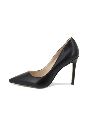 Scarpa con tacco alto a punta in pelle nera, dotata di un sottile tacco a stiletto, caratterizzata da una texture liscia e da un design minimalista.